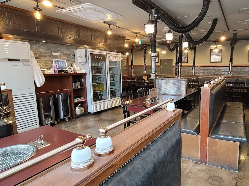 깔끔한 식당 내부