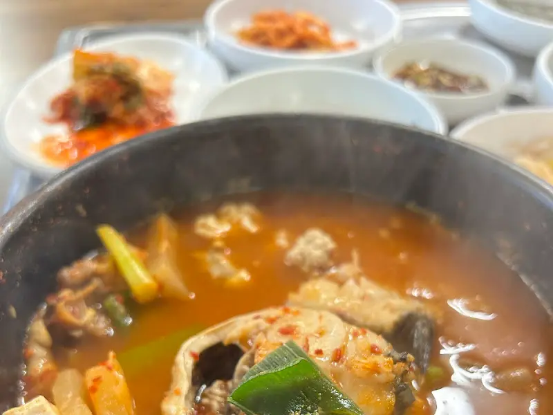 병어조림과 밑반찬