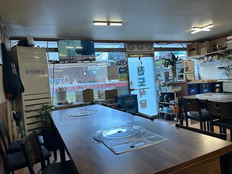 전라도 식당 내부