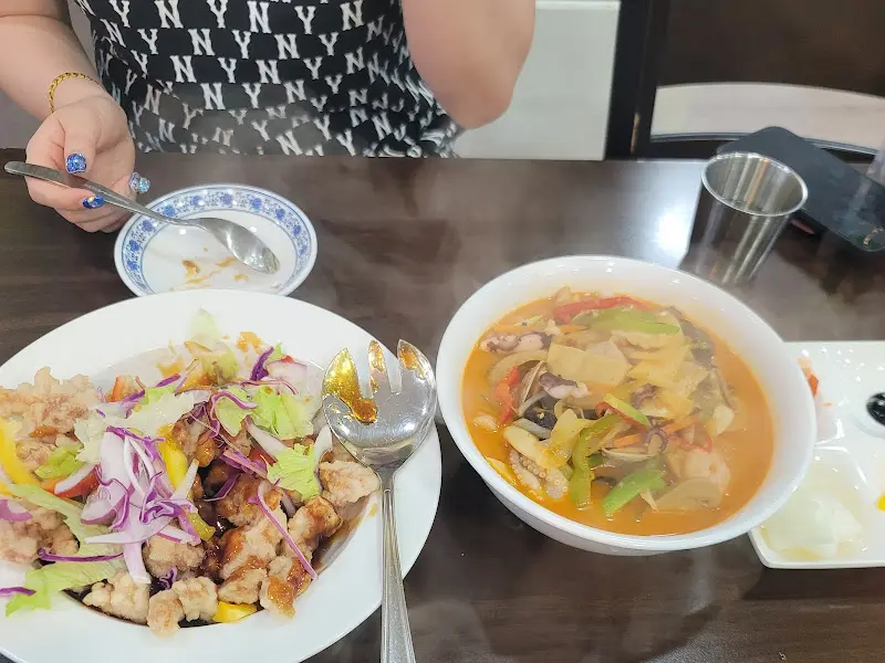 탕수육과 짬뽕 한상차림