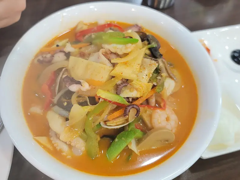 짬뽕 속 해산물