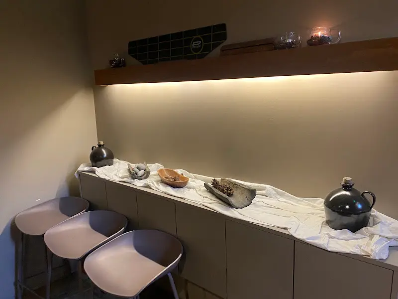 카페 내부 인테리어