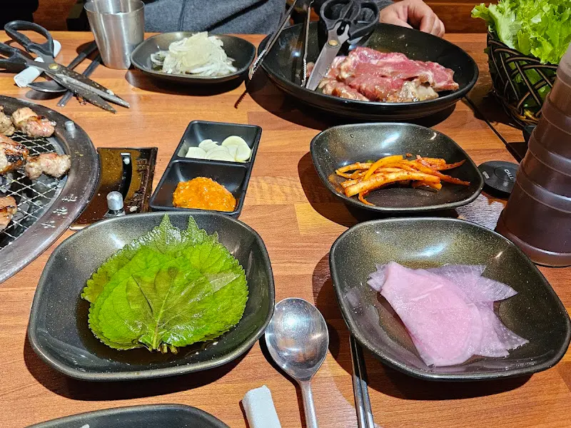 돼지갈비 한 상 차림