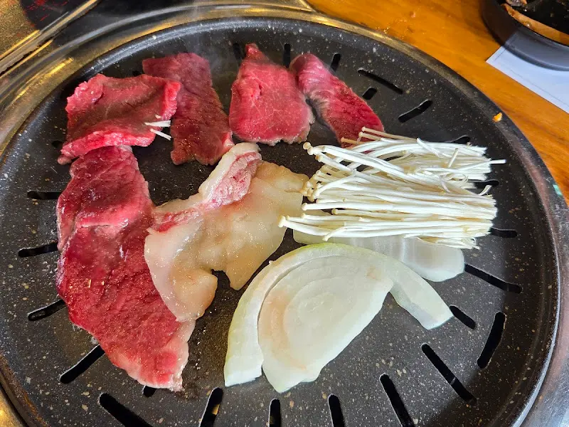 지글지글 익어가는 말고기 구이