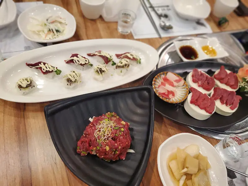 다채로운 말고기 요리