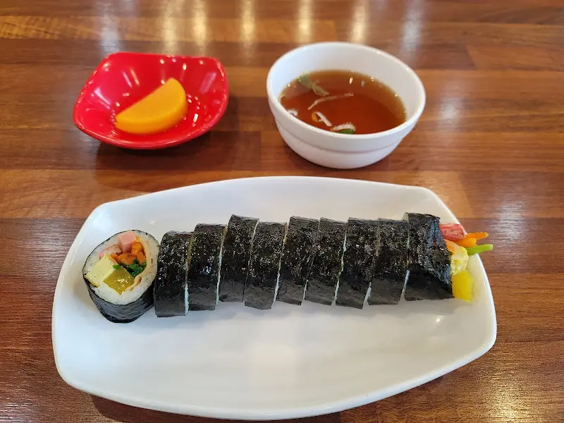 깔끔한 테이블 세팅