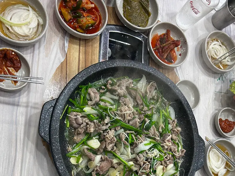 서생집 전체 상차림