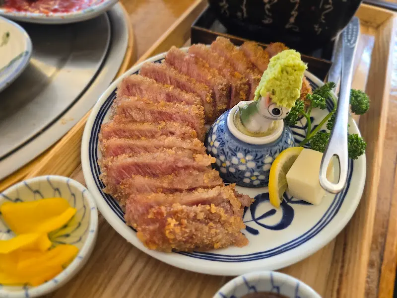 윤기가 흐르는 규카츠 단면