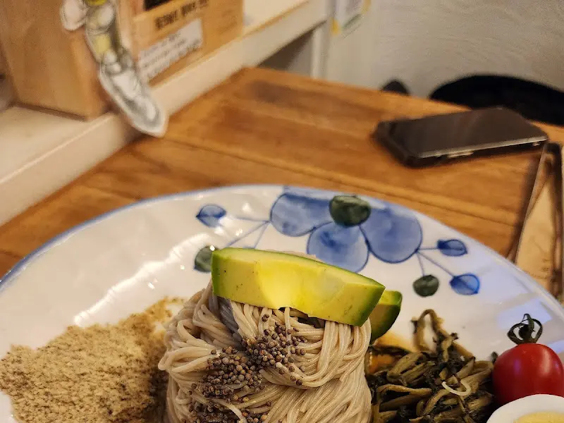 들기름 메밀면의 정갈한 모습