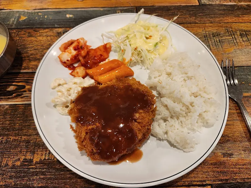 다양한 반찬 코너