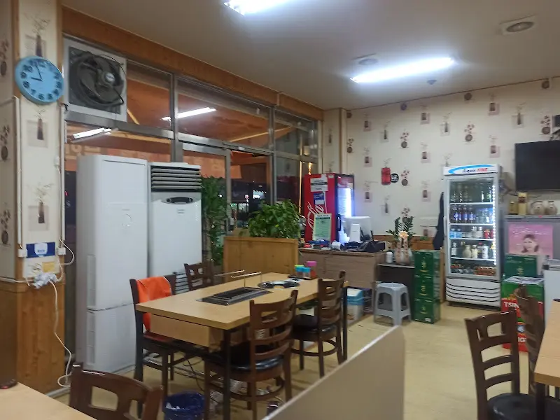 촉향 내부 테이블