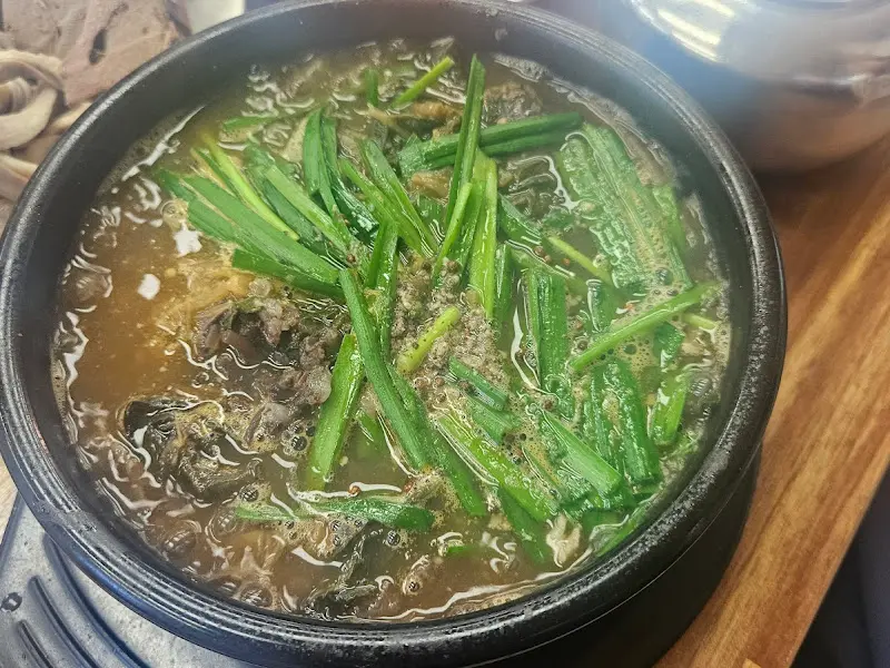 뚝배기 안 장순대국