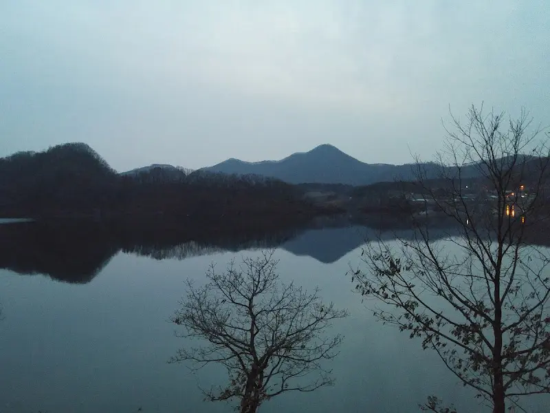 저수지 풍경