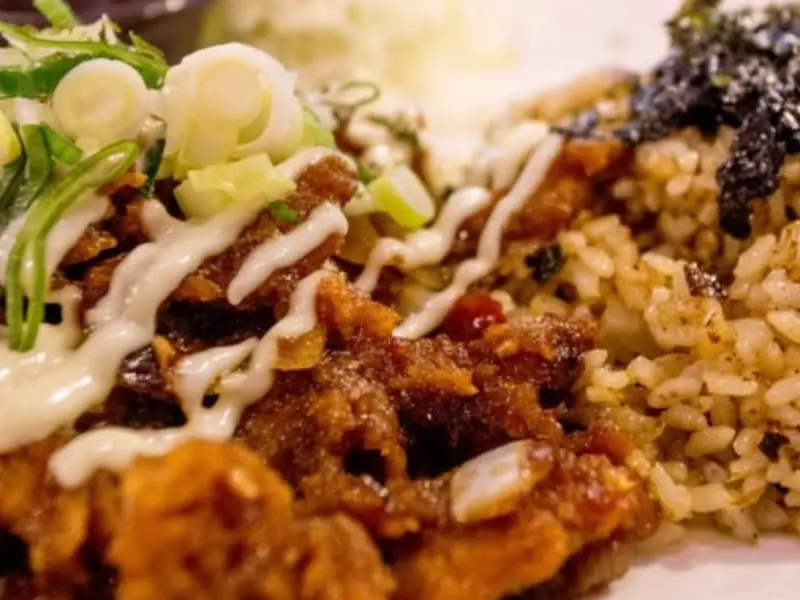 간장 돈까스와 볶음밥