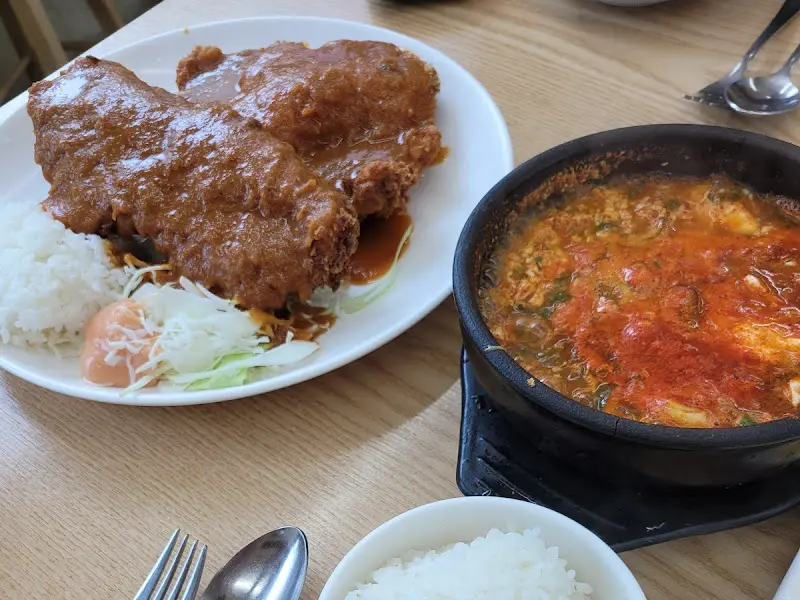 돈까스와 순두부찌개 세트