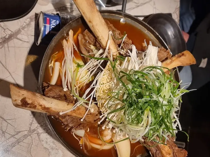 갈비국수의 푸짐한 양