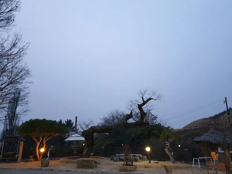 카페 외부 전경