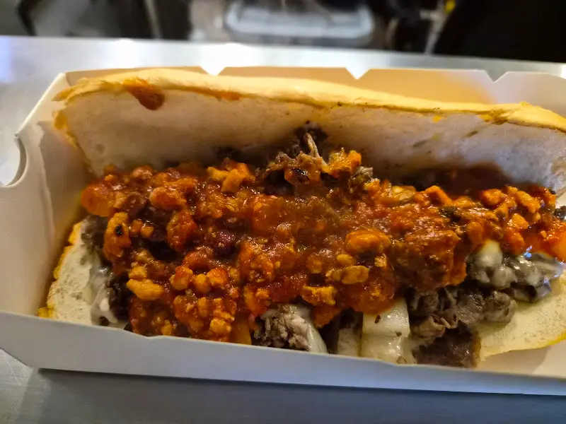 필리치즈스테이크 근접샷