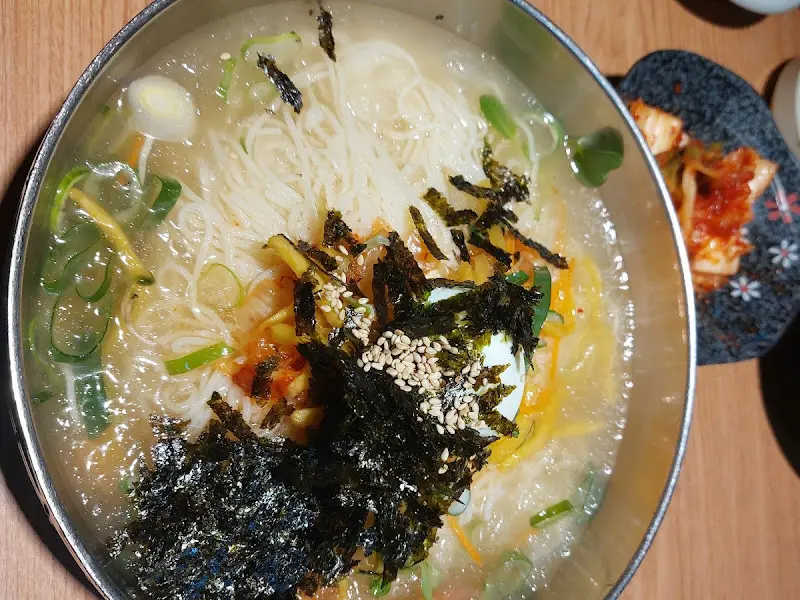 오월에초당 멸치국수