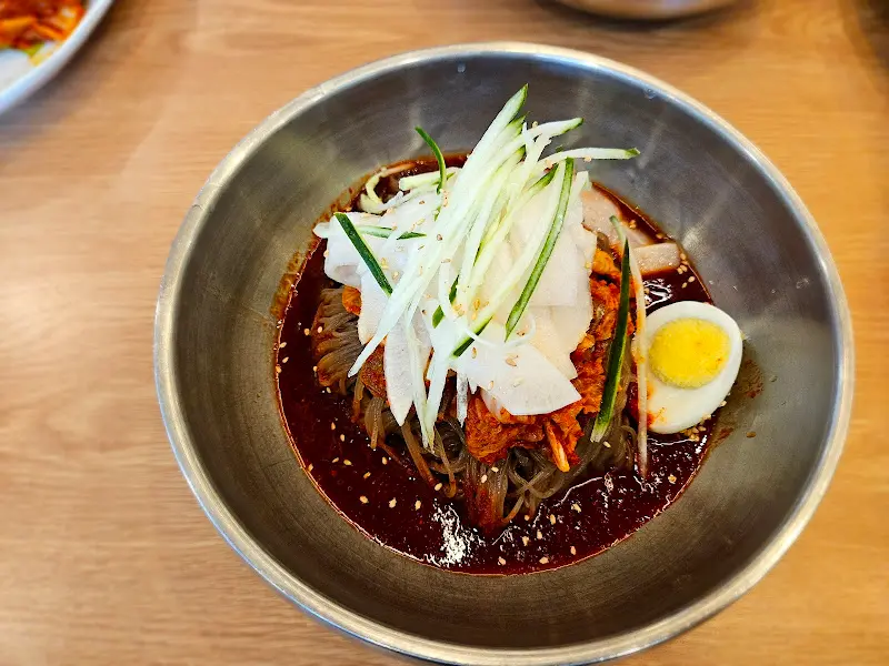 김치비빔냉면