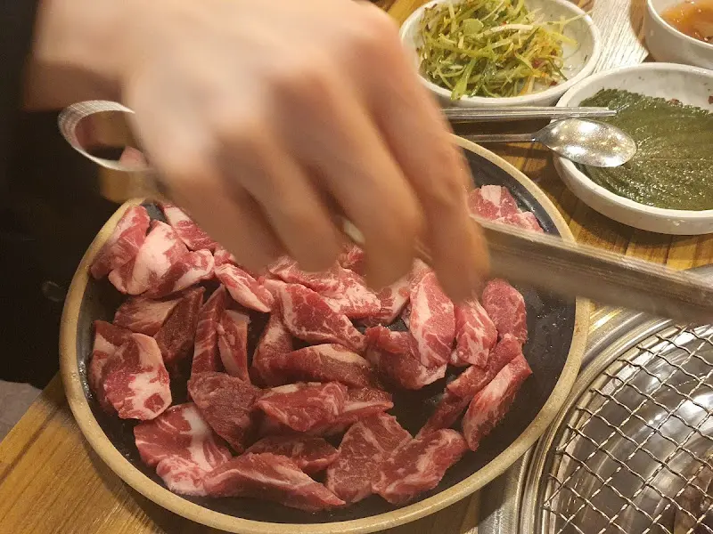 잘 손질된 소갈비살