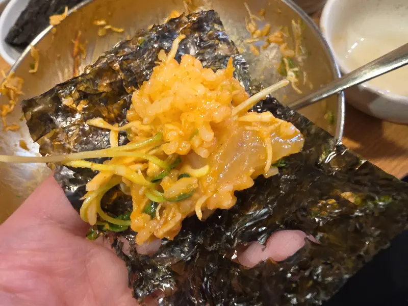 깻잎 김 대방어 막장 백김치 조합