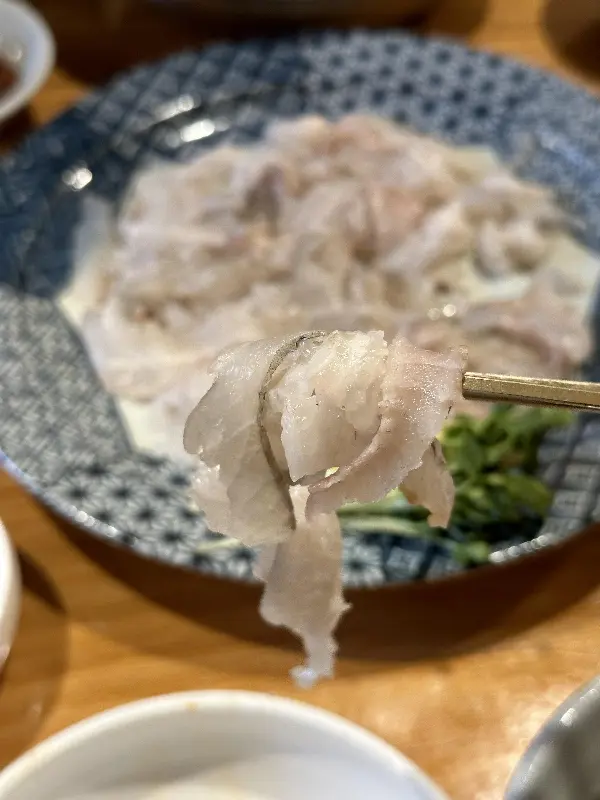 신선한 도다리 회