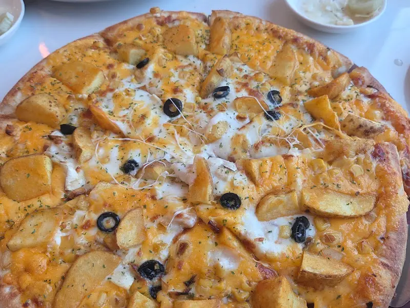 치즈 크러스트 불고기 피자