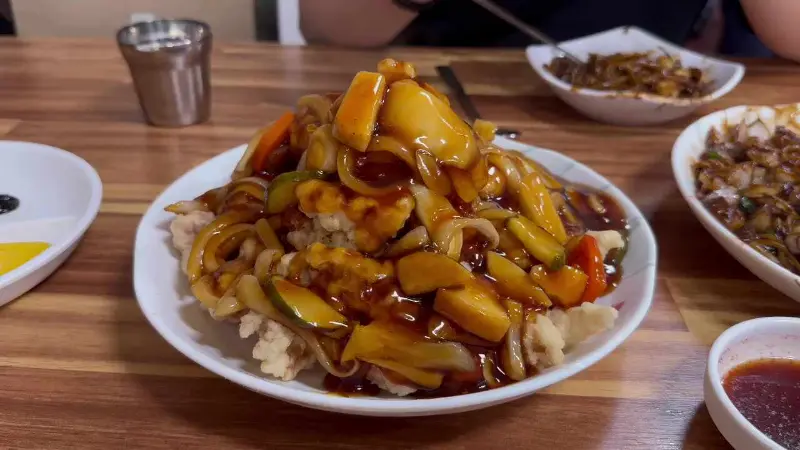 맛깔스러운 쟁반짜장