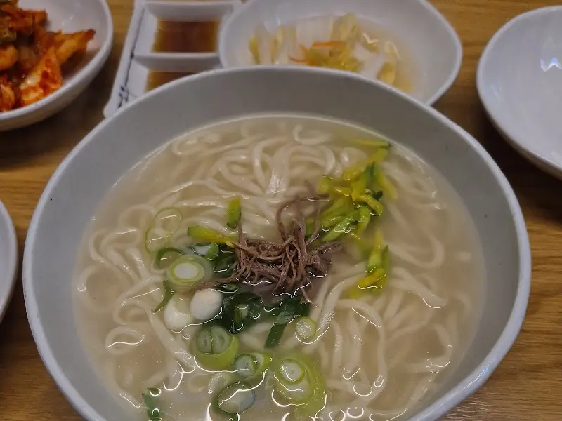 사골 칼국수