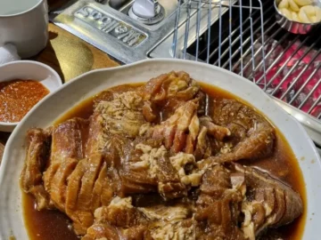 숯불 향에 반하고, 푸짐함에 놀라는 청주 돼지갈비 맛집 금강숯불갈비 방문기