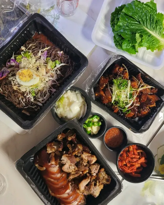 푸짐한 한 상 차림