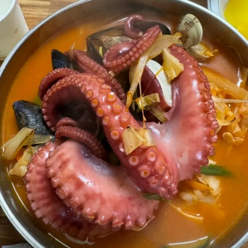 푸짐한 문어짬뽕