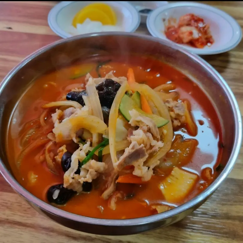 얼큰한 짬뽕 국물