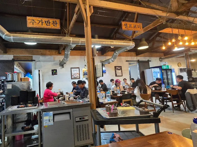 셀프 코너 전경