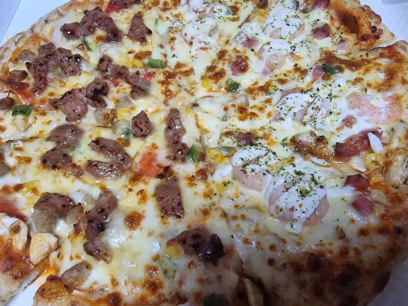 오구피자의 반반 피자