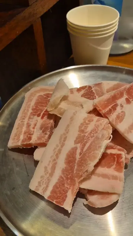 신선함이 느껴지는 삼겹살