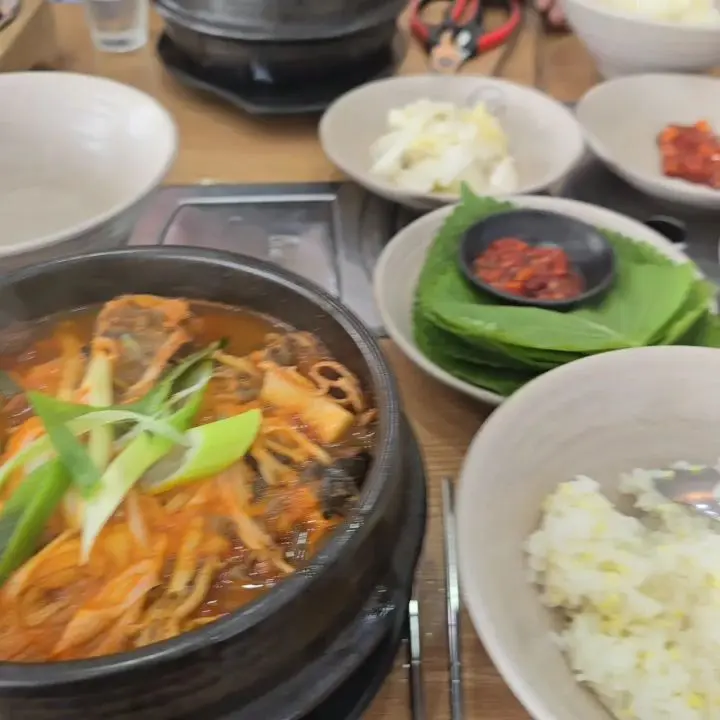 우신탕과 밑반찬