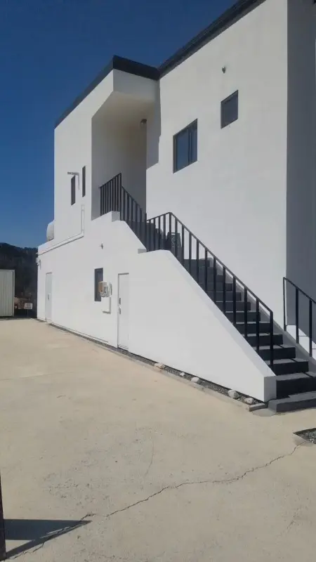 물랑무주 건물 외관