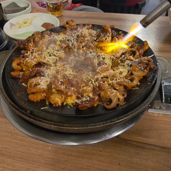 불쇼를 하는 모습