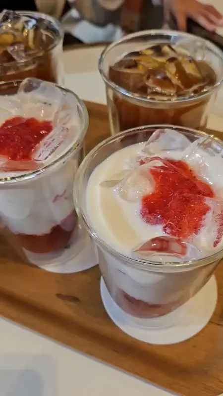 다양한 음료 사진