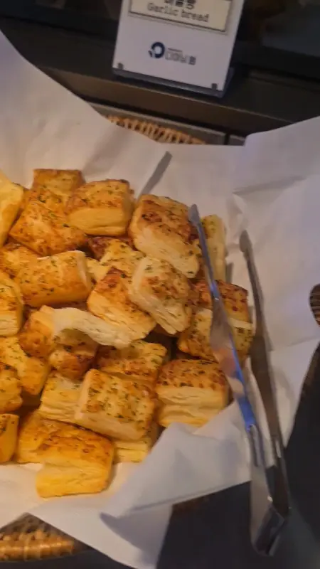 바삭한 갈릭 브레드