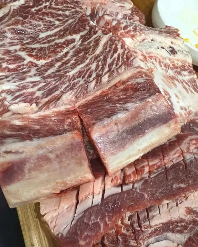 다온의 신선한 생고기