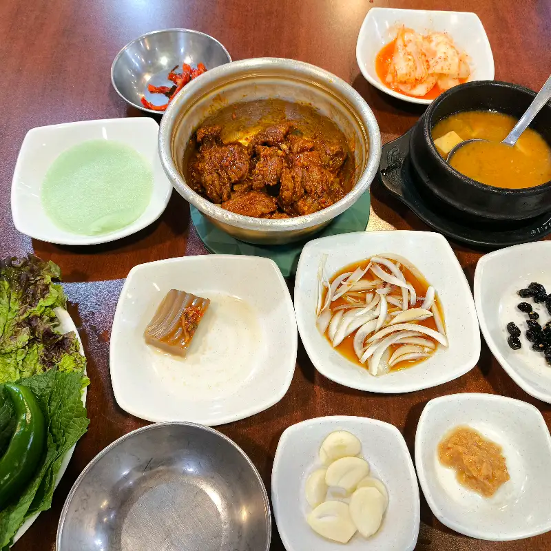 맛있는 여원찜갈비의 한 상