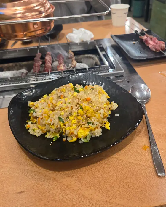 잘 볶아진 계란 볶음밥