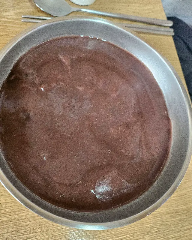 팥죽의 깊은 색감