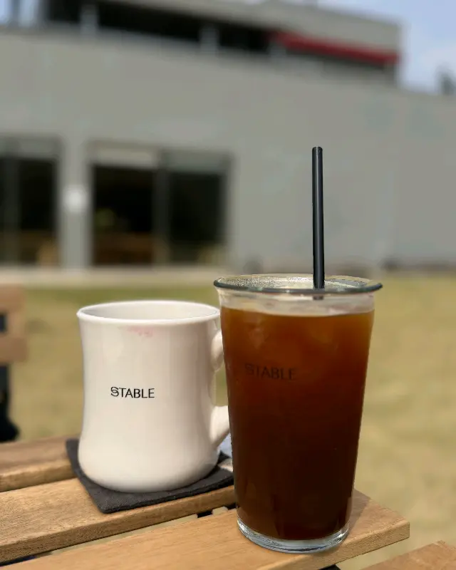 스테이블 라떼와 아이스 아메리카노