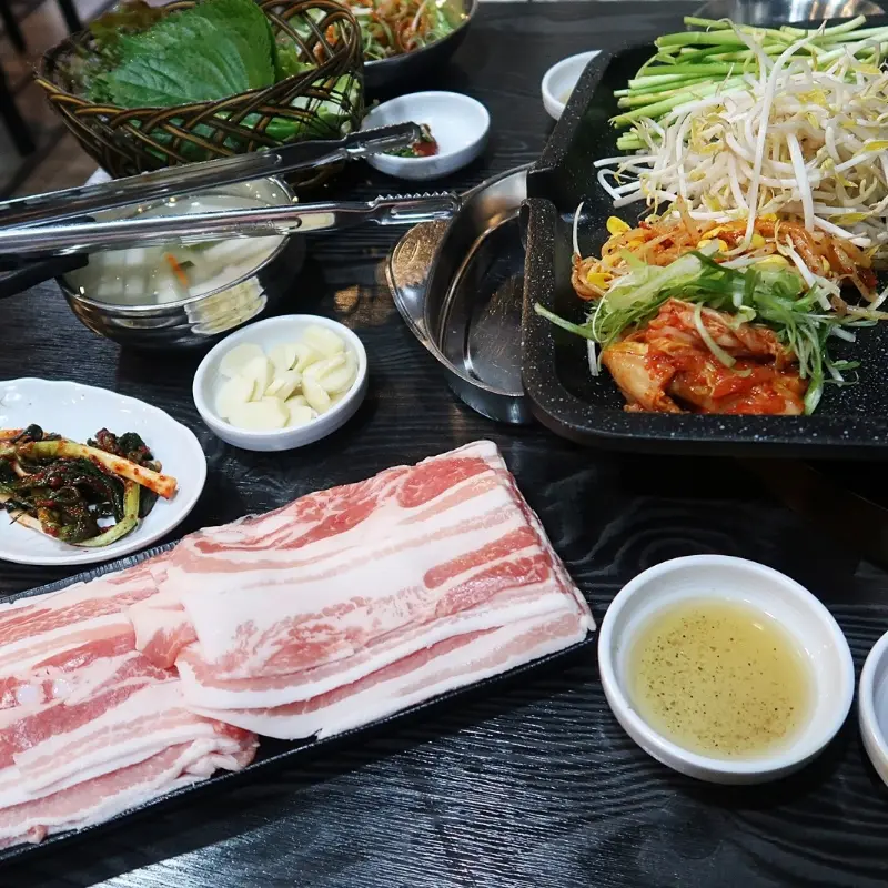 두거리우신탕 깍두기