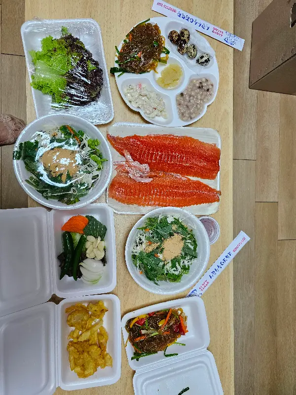 포장해온 송어회