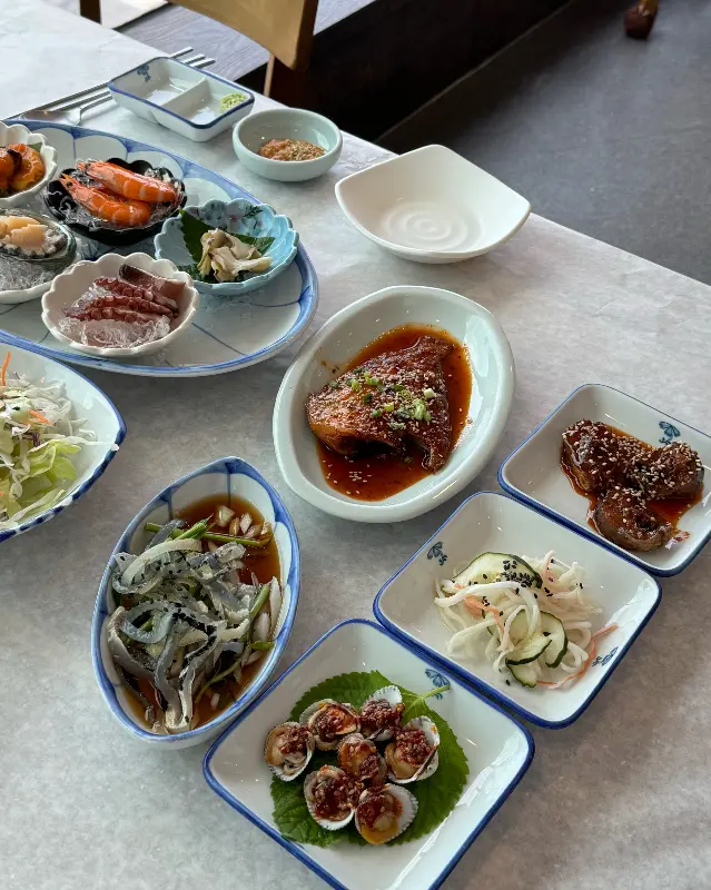 다채로운 곁들임 요리